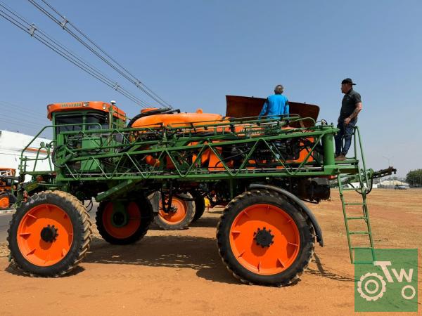 https://tratorbr.com.br/images/machinery/66d764b5b931cWhatsApp Image 2024-09-03 at 16.29.56.jpeg